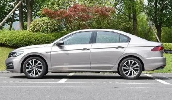 大眾寶來和高爾夫哪個(gè)更好 高爾夫動力強(qiáng)配置更加豐富