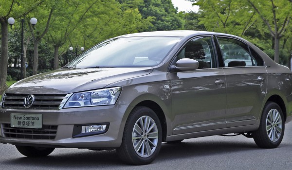 大眾桑塔納的發(fā)動(dòng)機(jī)性能如何 動(dòng)力十分充沛(搭載1.5L四缸發(fā)動(dòng)機(jī))