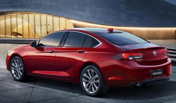 別克君威車(chē)身尺寸是多少 長(zhǎng)寬高4904*1863*1461mm