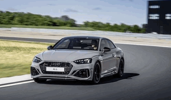 奧迪rs5百公里油耗多少 實(shí)測平均百公里油耗14L