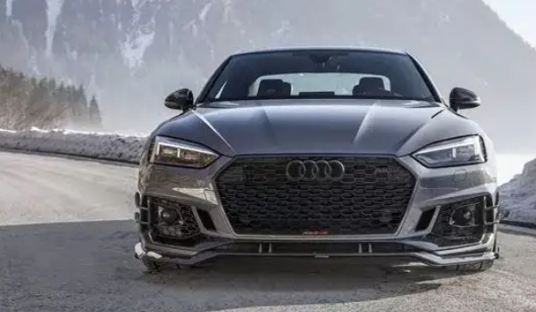 奧迪rs5百公里油耗多少 實(shí)測平均百公里油耗14L