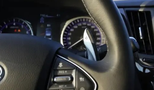 換擋撥片是干什么用的 針對半自動離合器安裝的換擋設(shè)備