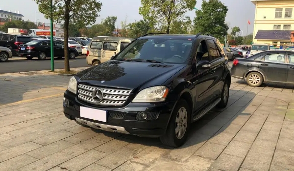 奔馳suv全部車型價格 在售的、停售的車型共有29款（最低報價27萬起）