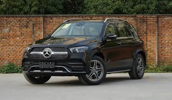 奔馳suv全部車型價格 在售的、停售的車型共有29款（最低報價27萬起）