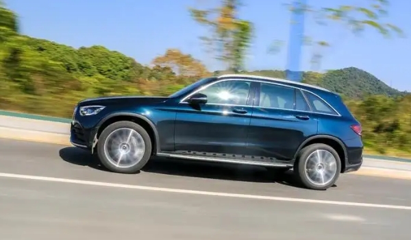 奔馳suv全部車型價格 在售的、停售的車型共有29款（最低報價27萬起）