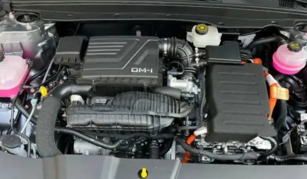 比亞迪驅(qū)逐艦05值得買(mǎi)嗎 值得購(gòu)買(mǎi)(動(dòng)力充沛配置豐富)