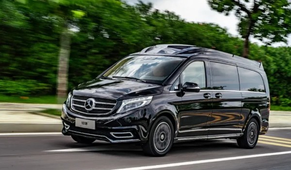 梅賽德斯奔馳商務(wù)車(chē)七座報(bào)價(jià) 奔馳商務(wù)車(chē)v級(jí)46萬(wàn)元一輛