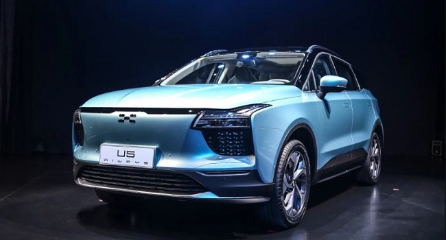 愛(ài)馳u5純電動(dòng)汽車(chē)充電口怎么打開(kāi)，用應(yīng)急解鎖不用慌