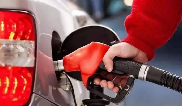 一升汽油等于多少斤 一升汽油1.5斤(不同標(biāo)號(hào)有細(xì)微差距)