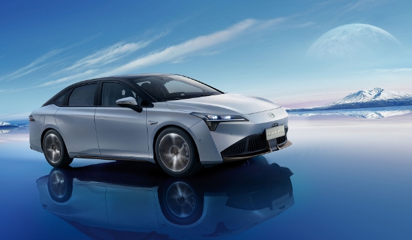 純電動(dòng)汽車哪個(gè)牌子質(zhì)量最好，特斯拉位居第一（比亞迪緊隨其后）