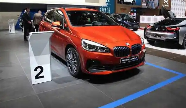 寶馬旅行車2系七座版價(jià)格，五座版停售前2019款報(bào)價(jià)21萬(wàn)