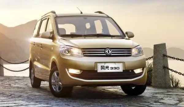 東風(fēng)風(fēng)光3300報(bào)價(jià)，在售風(fēng)光330報(bào)價(jià)4萬起