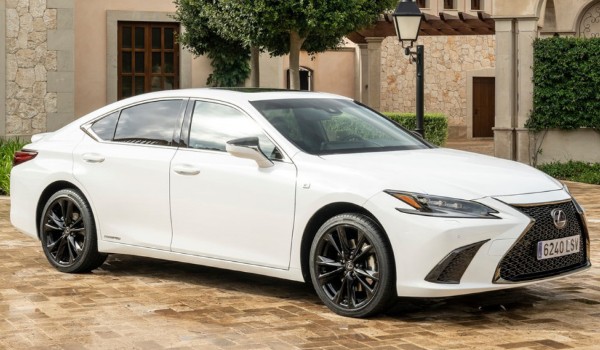 雷克薩斯es300h新款價(jià)格 es300h售價(jià)37萬(第七年保值率53%)