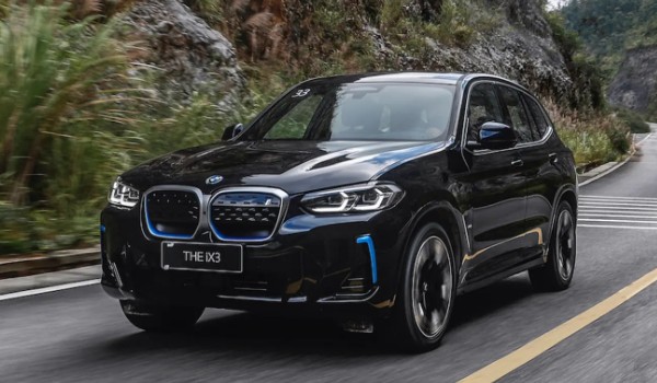 寶馬ix3純電動汽車值得買嗎 續(xù)航可達500km(車身長達4.7米)