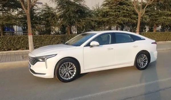 奔騰b70油耗多少真實(shí)油耗，2.0T車型最高油耗實(shí)測10L