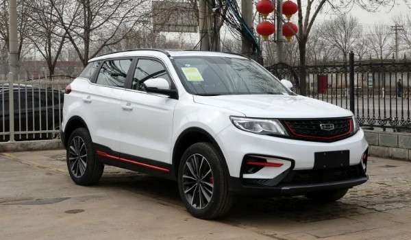 長(zhǎng)安cs55plus和吉利博越哪個(gè)好 吉利博越配置豐富(車身長(zhǎng)達(dá)4.5米)