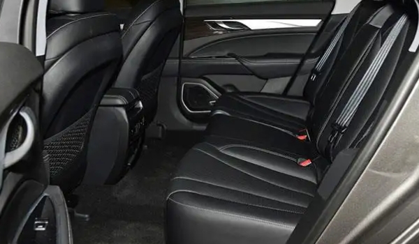 新款遠(yuǎn)景x6口碑怎么樣，內(nèi)飾材質(zhì)給力（外觀顏值高）