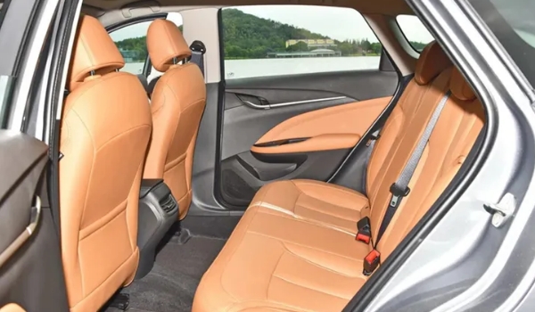 別克英朗車怎么樣好不好，動(dòng)力/空間滿足家用