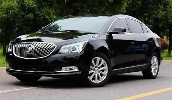 君越二手車報(bào)價(jià)，市場(chǎng)最低成交價(jià)僅1萬(wàn)（保值率水平中等偏上）