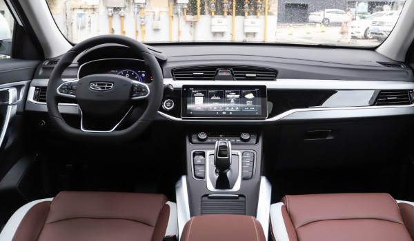 吉利博越x這款車怎么樣 動力十分充沛(百公里油耗實(shí)測9.2L)