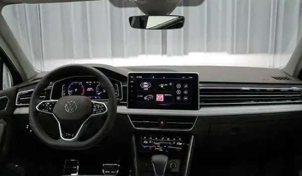 大眾suv車型推薦 朗逸售價(jià)12萬(wàn)一臺(tái)(三種動(dòng)力可選)