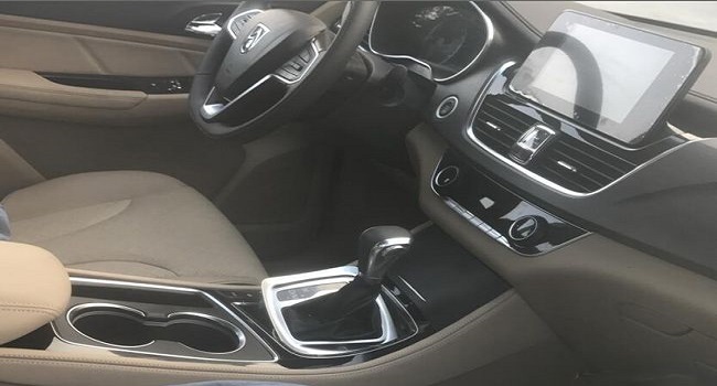 新款寶駿730自動擋多少錢，落地價10萬左右經(jīng)濟實惠