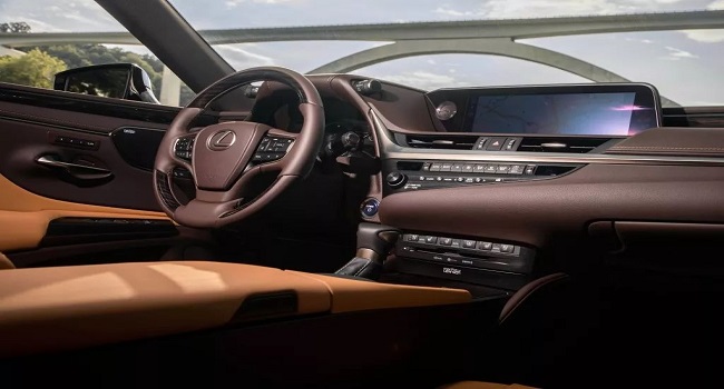 雷克薩斯es300h新款價(jià)格，一分錢一分貨