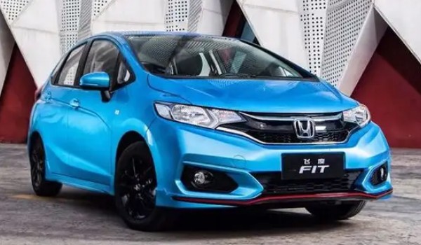 本田飛度是合資車還是國(guó)產(chǎn)車 中日合資車(采用CVT無(wú)級(jí)變速箱)