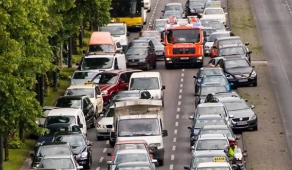 闖紅燈幾天可以查到違章信息，一般2-5個(gè)工作日（最晚不超過13個(gè)工作日）