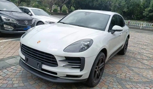 二手保時(shí)捷macan多少錢，市場(chǎng)最低成交價(jià)26萬起