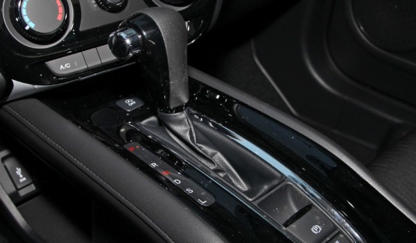 本田繽智的s檔是什么意思 運(yùn)動(dòng)檔位(超車的時(shí)候使用)