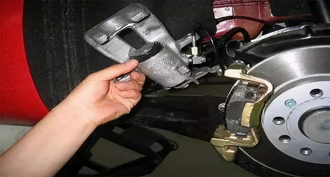 更換汽車剎車片多少錢，什么情況下更換剎車片