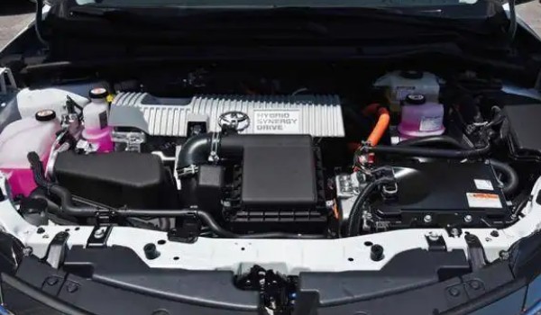 豐田雷凌是三缸車還是四缸車 有四缸也有三缸(1.5L三缸發(fā)動機(jī))