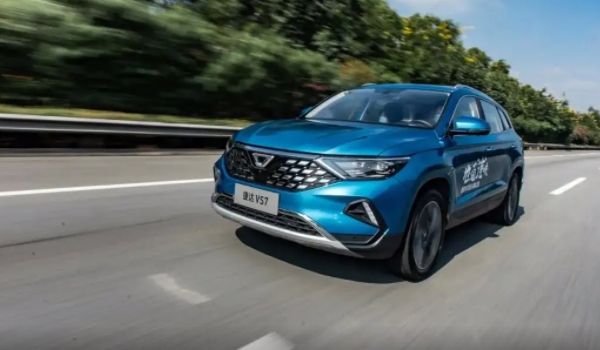 捷達suv新款vs7優(yōu)惠多少及車身尺寸 長4624/款1841/高1624（沒有優(yōu)惠）