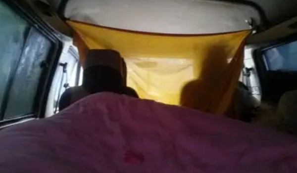 車?yán)镩_空調(diào)睡覺(jué)一夜多少油 一夜消耗12L油(一夜消耗100多元)