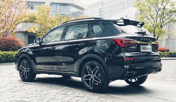 上汽榮威rx5 plus報(bào)價(jià) 新車售價(jià)11萬一臺(tái)(第七年保值率39%)