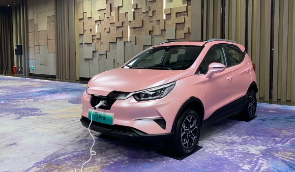 10萬元內(nèi)最好電動汽車，宏光MINIEV價格最低銷量最高