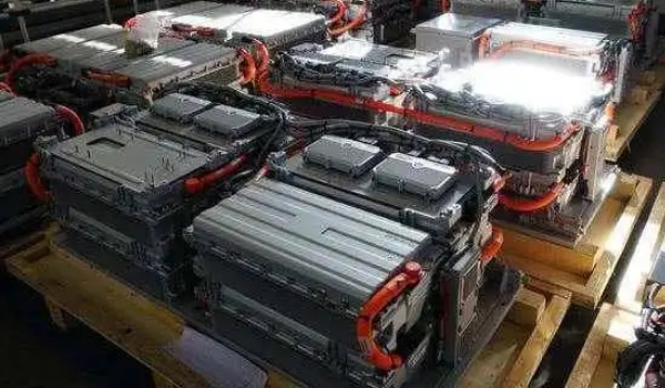 比亞迪換電池多少錢，差不多6萬元左右