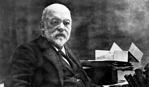 誰被譽(yù)為汽車之父是誰，德國(guó)人卡爾·本茨