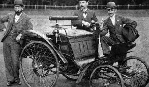 誰被譽(yù)為汽車之父是誰，德國(guó)人卡爾·本茨