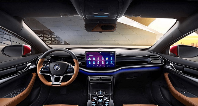 比亞迪秦plus dmi值得買嗎，動力強油耗低購車的首選車型