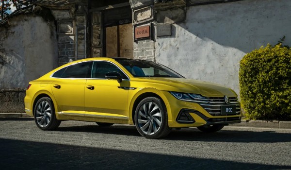 大眾cc2022新款價(jià)格圖片 新車售價(jià)22萬(wàn)一臺(tái)(分期首付6萬(wàn))