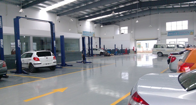 在汽車美容店做學(xué)徒怎么樣，選擇專業(yè)的培訓(xùn)機(jī)構(gòu)更靠譜