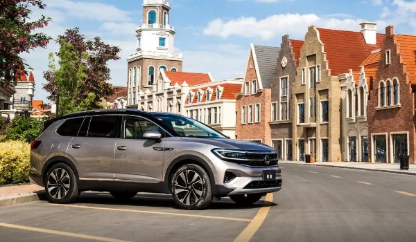 大眾攬境的實(shí)際油耗 百公里油耗實(shí)測(cè)10.8L(一公里消耗9毛錢)