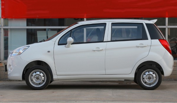 海馬愛尚ev純電動汽車怎么樣 續(xù)航可達100km(配置功能豐富)