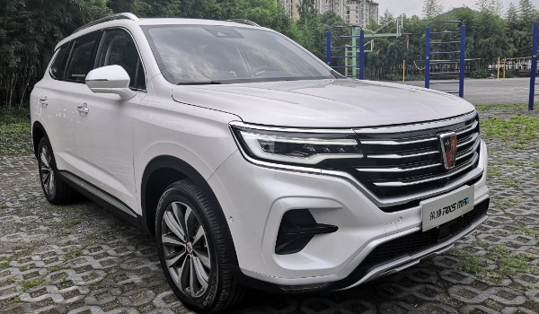 榮威rx5油耗厲害嗎 百公里油耗實(shí)測(cè)8.5L(一公里消耗7毛錢(qián))