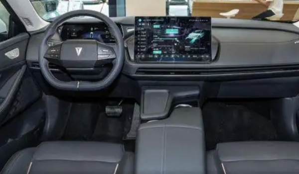 長安深藍(lán)sl03最新消息，上市后廠商報(bào)價(jià)16萬起