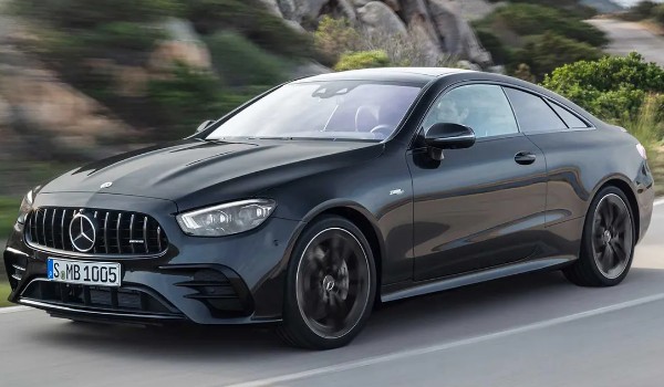 奔馳e雙門(mén)轎跑coupe價(jià)格 新車(chē)售價(jià)44萬(wàn)(分期首付13萬(wàn)元)