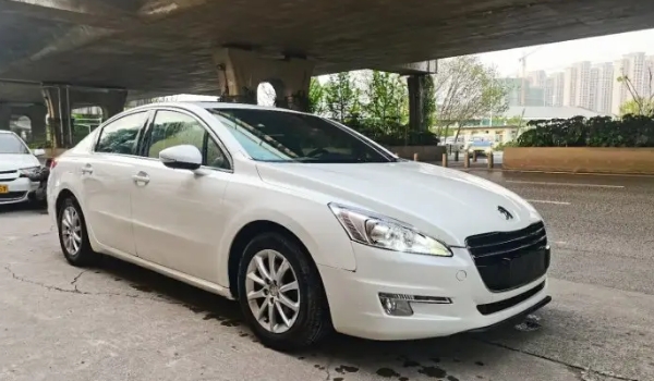 2013款標(biāo)致508二手多少錢，市場(chǎng)報(bào)價(jià)3萬(wàn)起（前三年保值率59%）