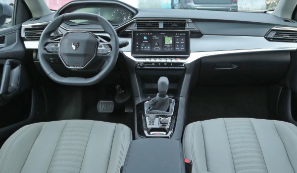 標(biāo)致408油耗多少真實(shí)油耗 百公里油耗實(shí)測(cè)8L(一公里消耗6毛錢(qián))